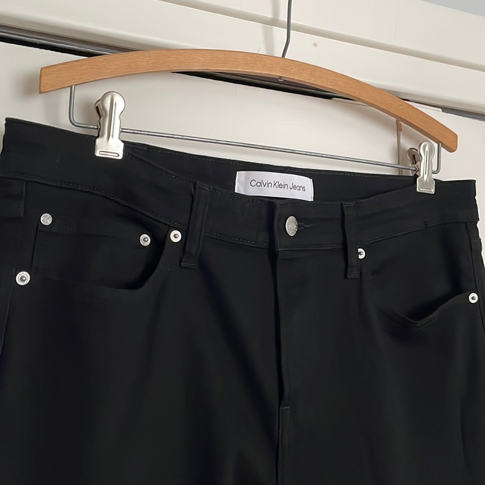 Calvin Klein straight/fitted stretchy cotton jeans.